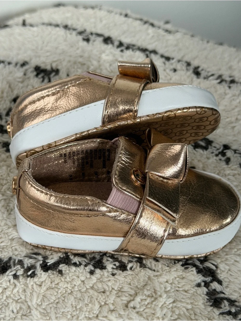 Michael Kors Baby Poppy Rose Gold Bow Slip On Sneakers Infant Size 2 EU 17 shoes